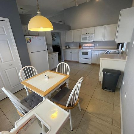 3 Bedroom Villa With Poolside Cinema And Games Room Close To Theme Parks Sleeps 6 Plus 2 Orlando Exterior foto