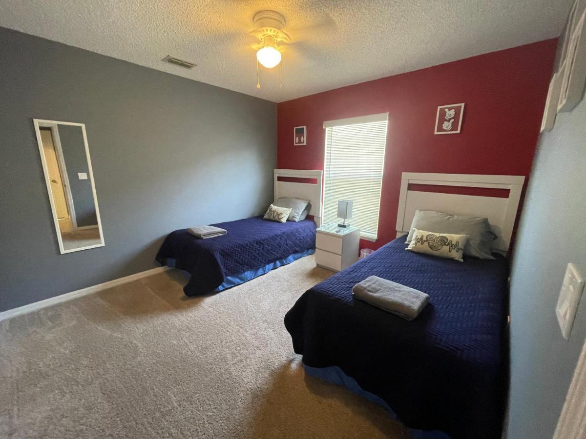 3 Bedroom Villa With Poolside Cinema And Games Room Close To Theme Parks Sleeps 6 Plus 2 Orlando Exterior foto