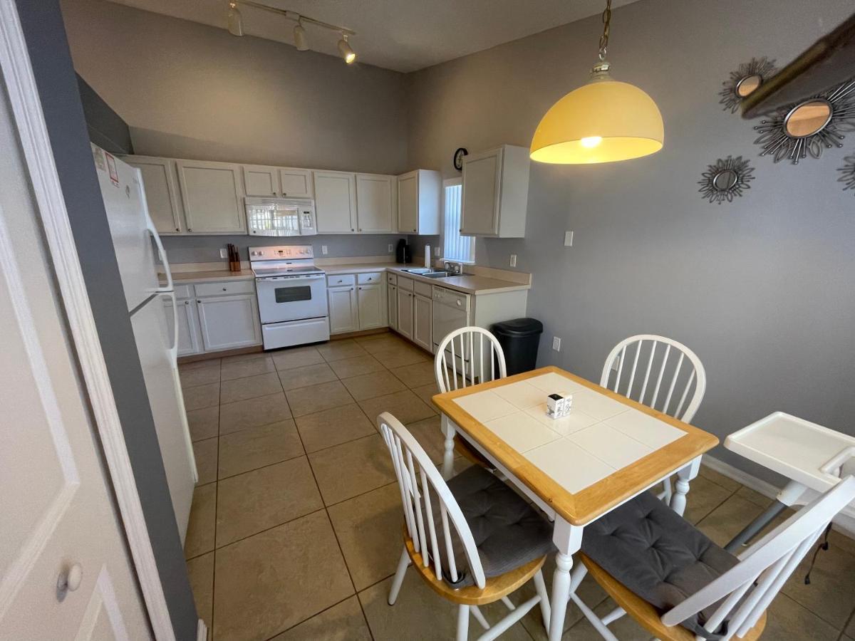 3 Bedroom Villa With Poolside Cinema And Games Room Close To Theme Parks Sleeps 6 Plus 2 Orlando Exterior foto