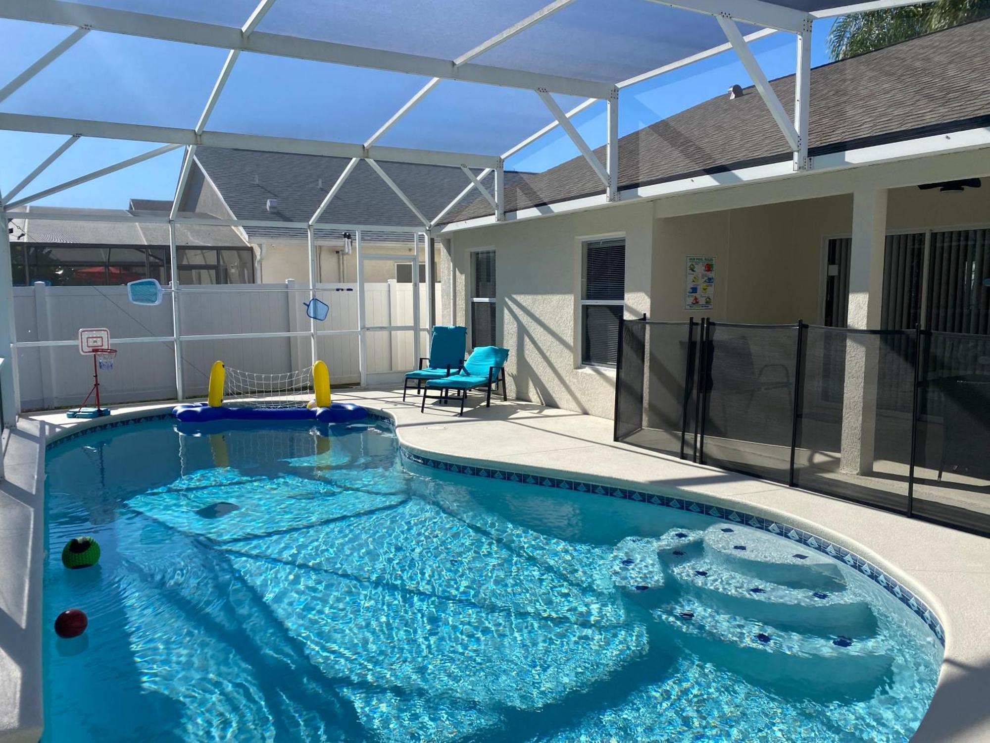 3 Bedroom Villa With Poolside Cinema And Games Room Close To Theme Parks Sleeps 6 Plus 2 Orlando Exterior foto